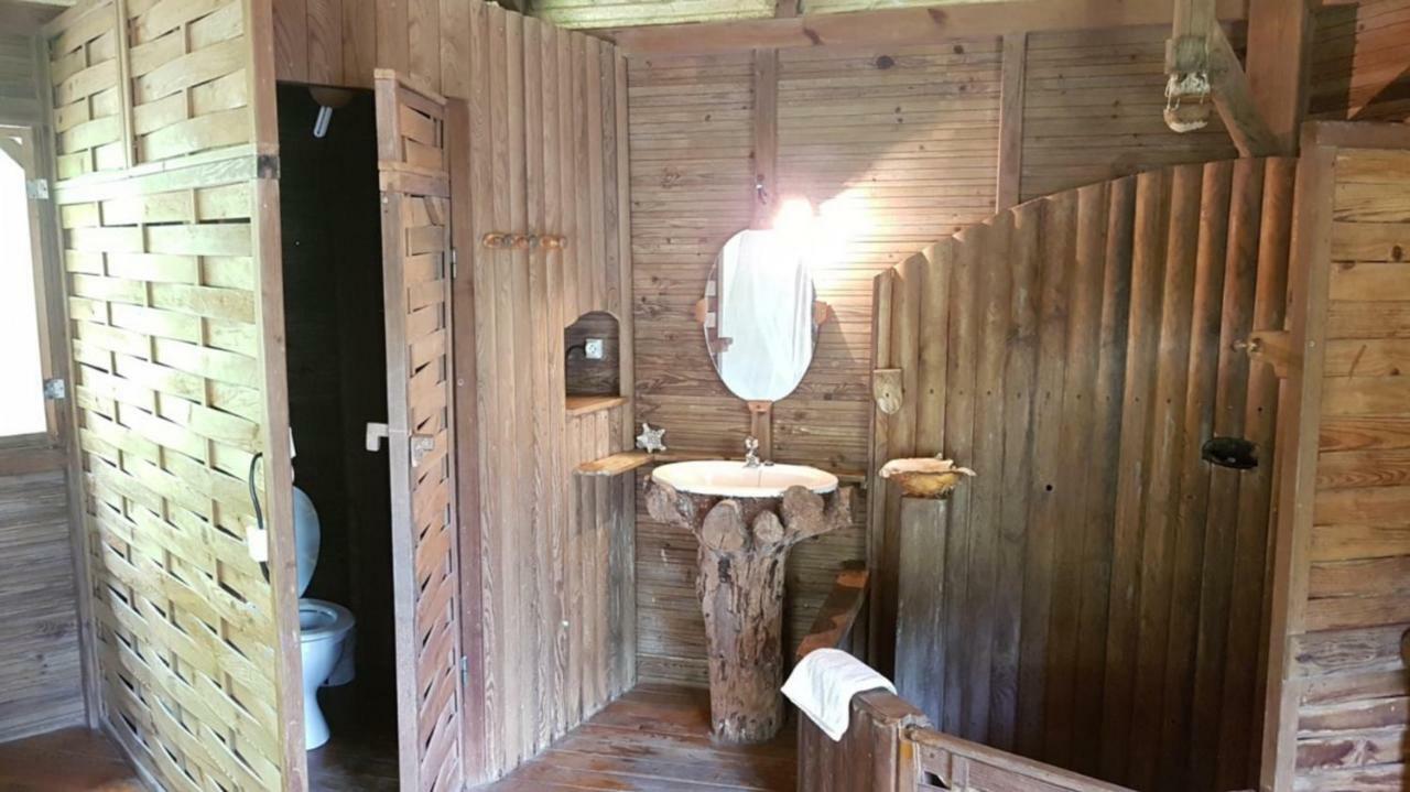 ホテル Domaine De Robinson レザンセス・ダルレット エクステリア 写真